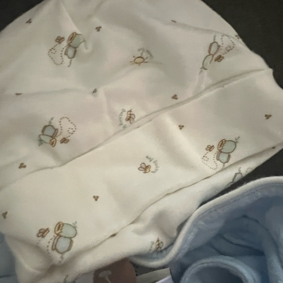 Vintage Pooh Bear 3 Piece Set 0-6m - Picture 4 of 6